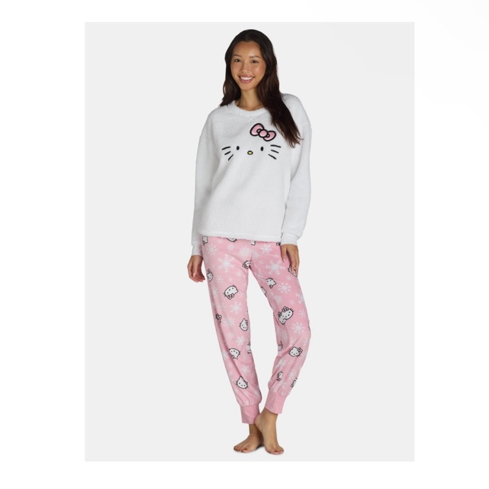 Hello Kitty Pajama Set